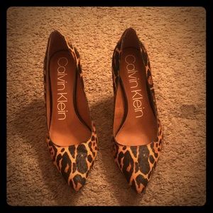 Calvin Klein Women’s Leopard Print Gayle Pump